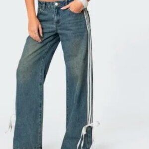 Edikted Low Rise Baggy Trendy Jeans